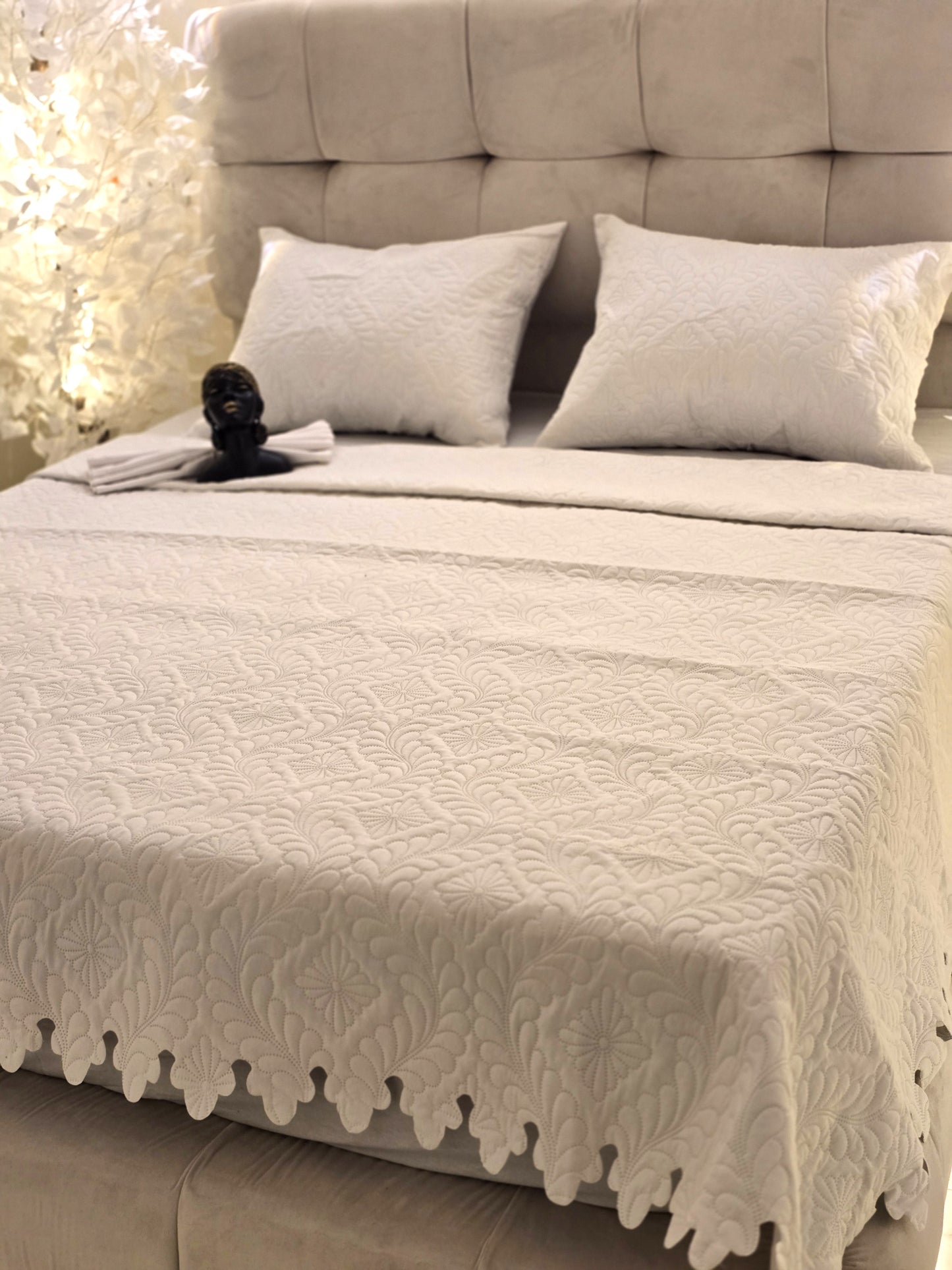 Laser-Cut Cotton Bed Cover – 5 Piece Set