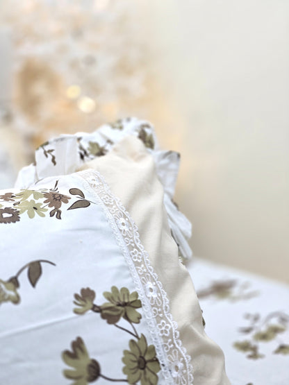 Corniche & Guipure Bed Set – 4 Pieces