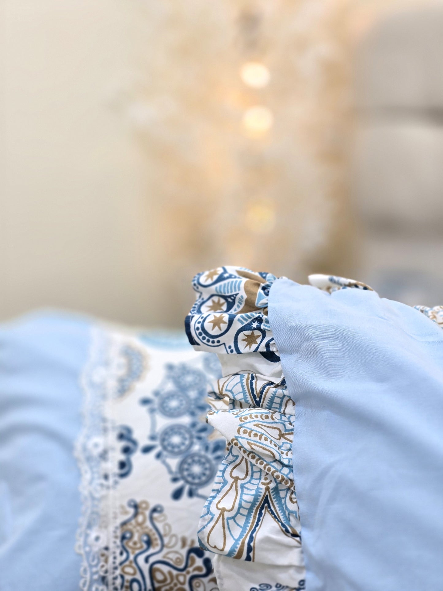 Corniche & Guipure Bed Set – 4 Pieces