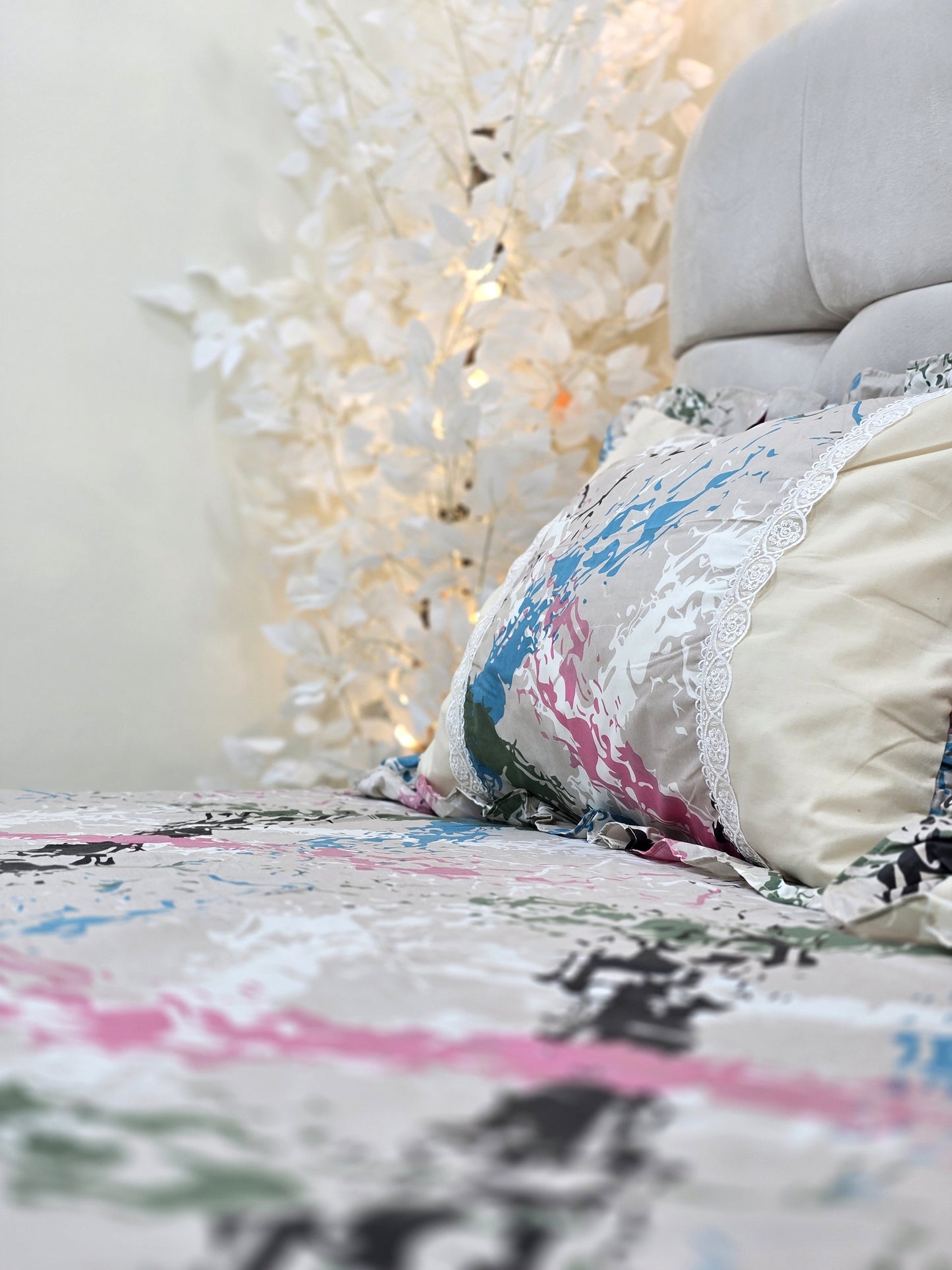 Corniche & Guipure Bed Set – 4 Pieces