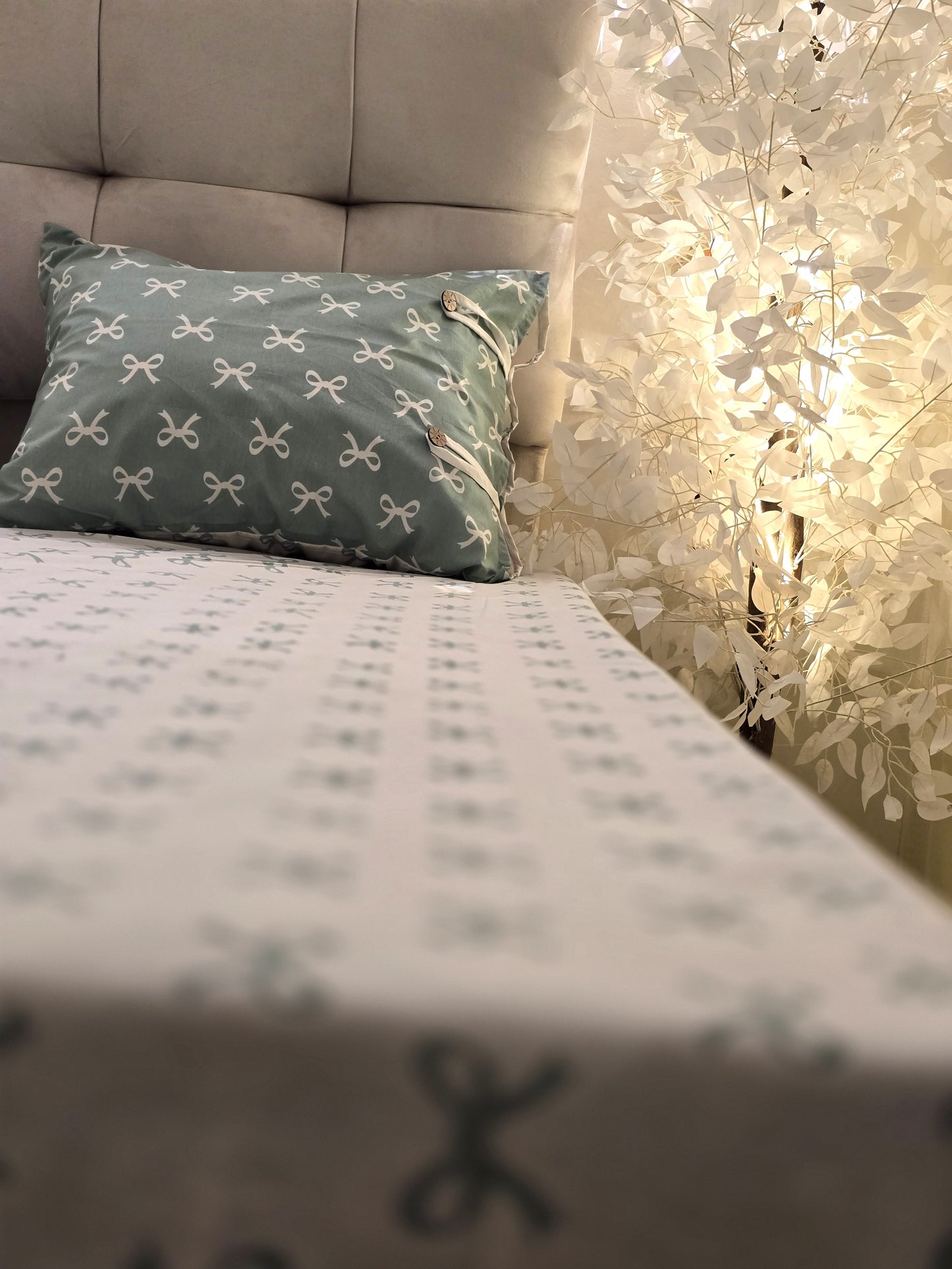 Two-Tone Bed Set – 4 Pieces