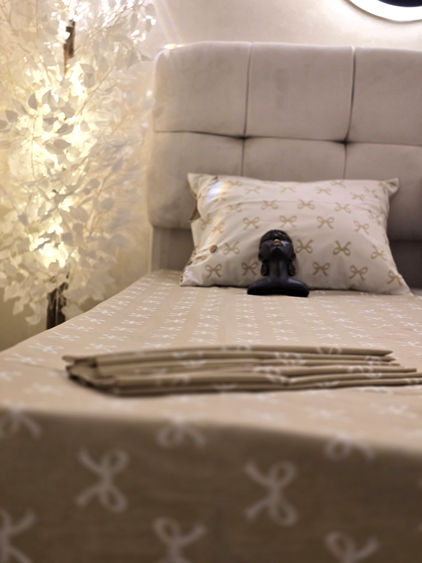 Two-Tone Bed Set – 4 Pieces