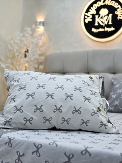 Two-Tone Bed Set – 4 Pieces