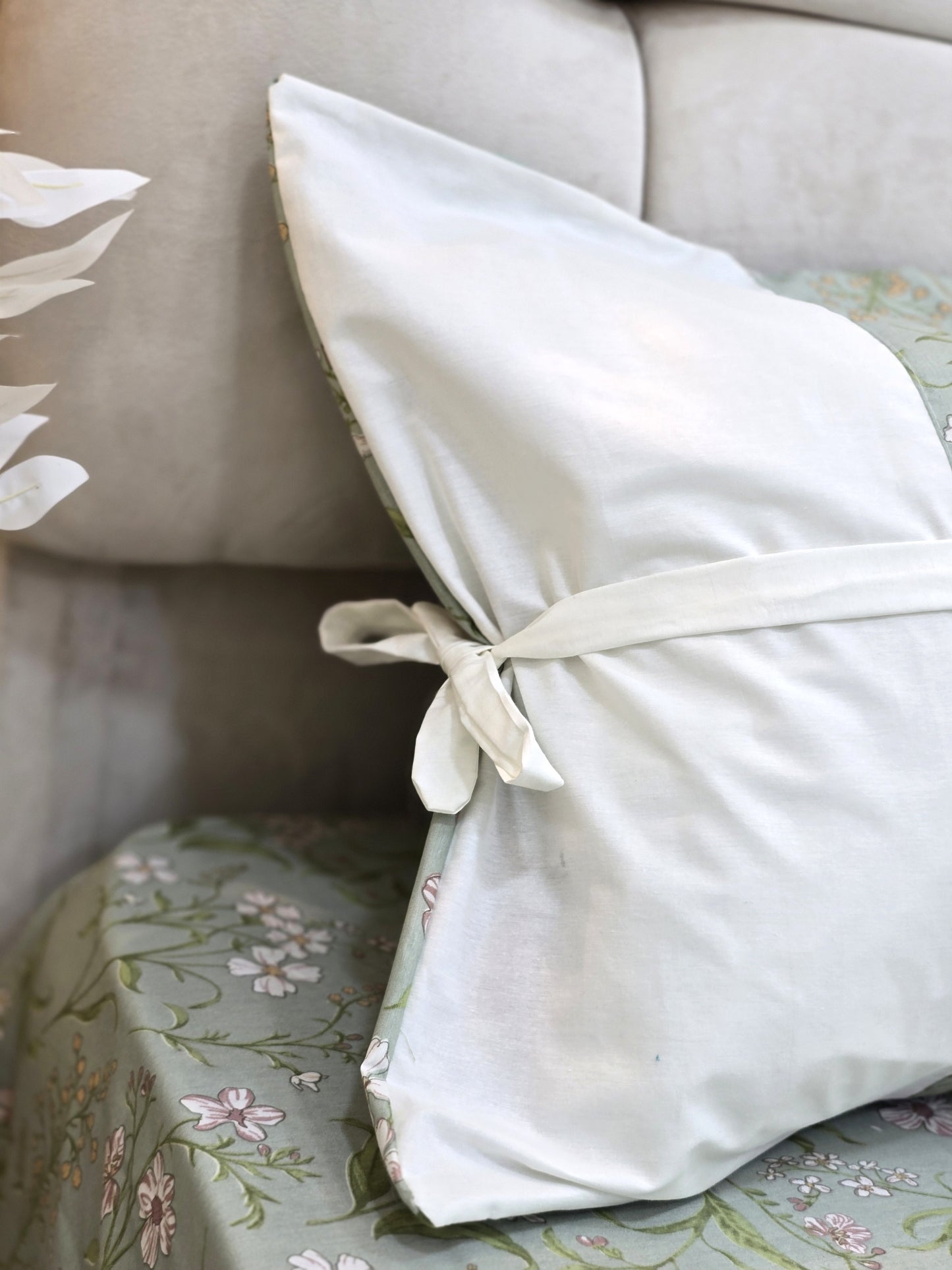 Bow Accent Elastic Bed Set – Premium Egyptian Cotton