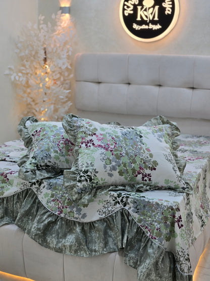 Cotton Ruffled Corniche Bed Set  (4 pcs)