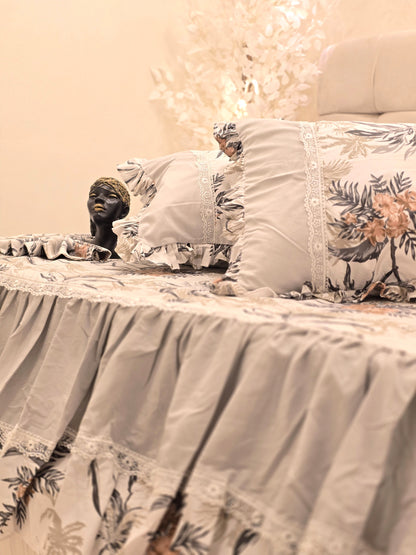 Corniche & Guipure Bed Set – 4 Pieces